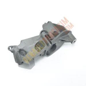 Megane 2 Clio 2 Dokker Kango 1 Alternatör Suportu 8200663057