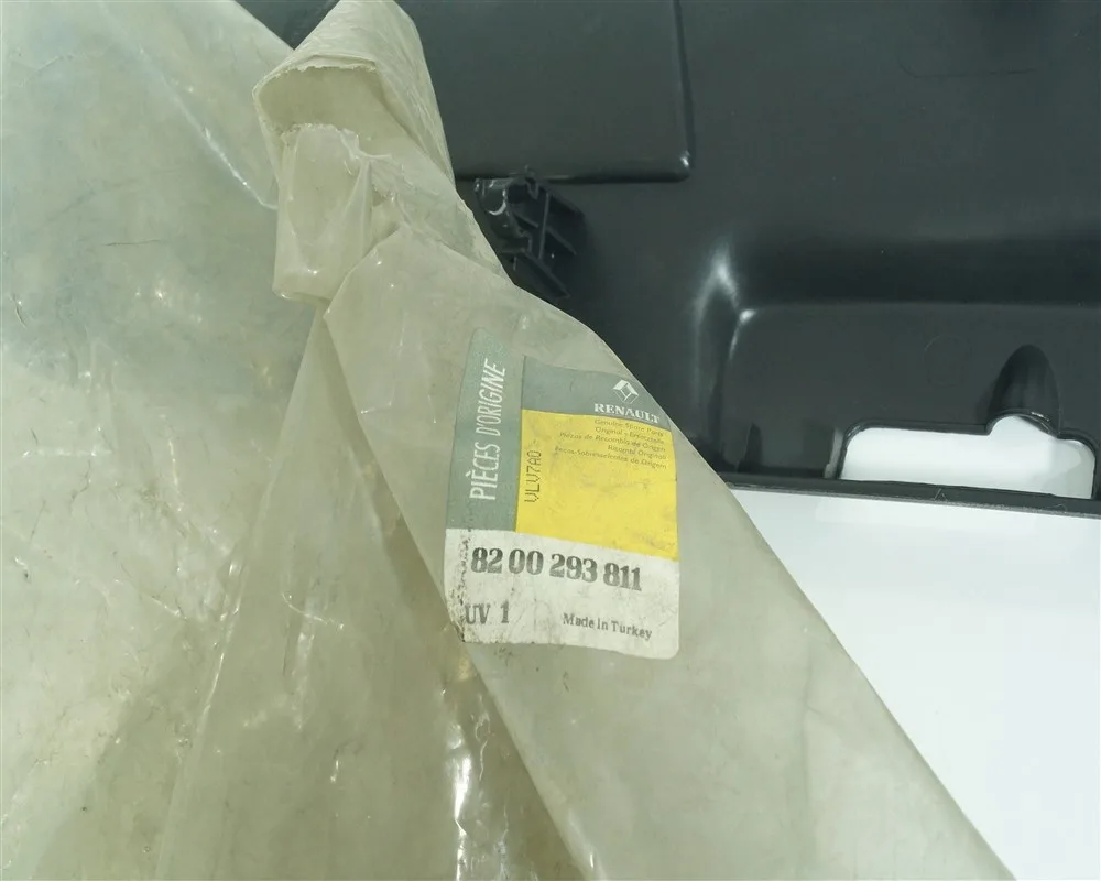 Clio 3 Hb Bagaj Kapak İç Kaplaması 8200293811