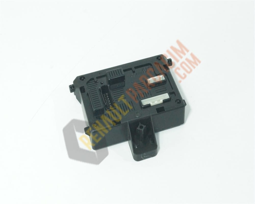 Clio 3 BCM Konfor Beyni 8200652287