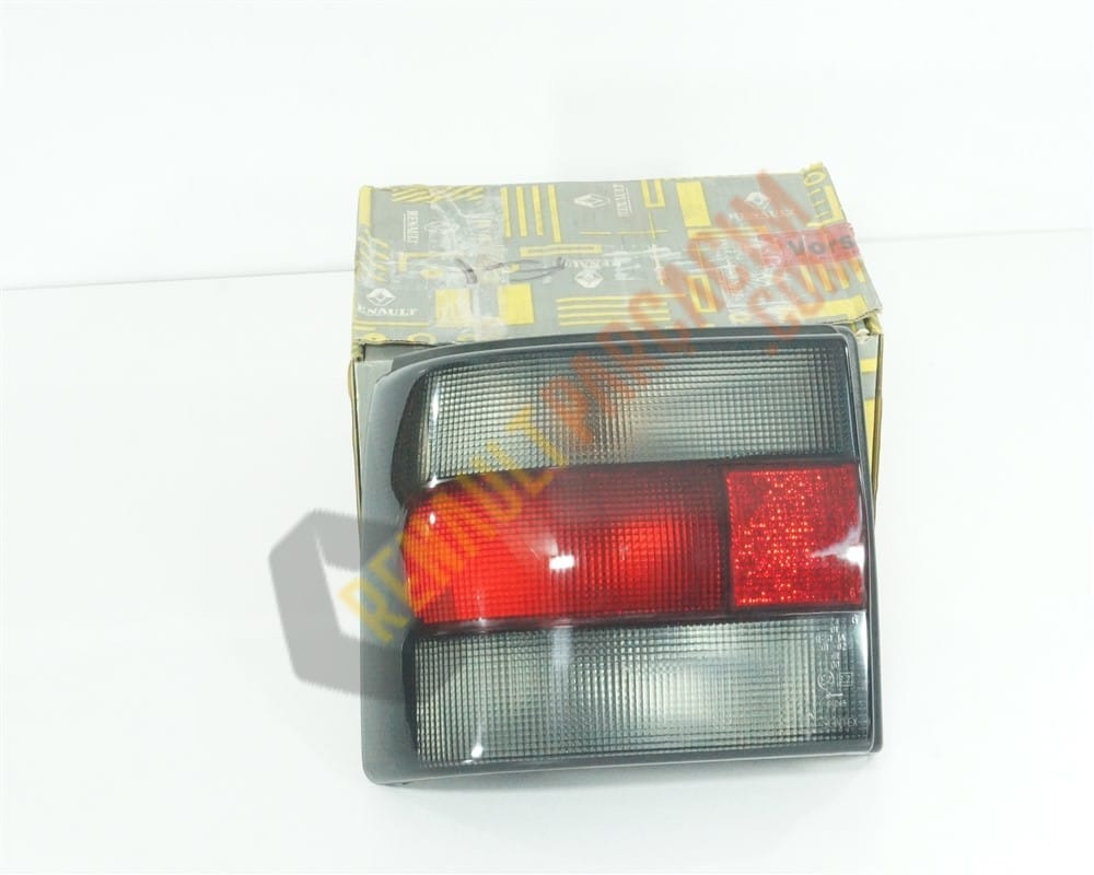 R19 Sedan Sağ Arka Stop 7701039534