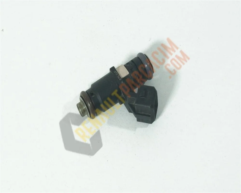 Laguna 2 Benzin Enjektörü 8201078950