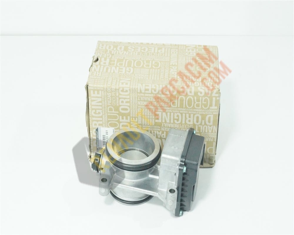 Megane 2 1.4 1.6 16v Kelebek Kutusu 8200123061