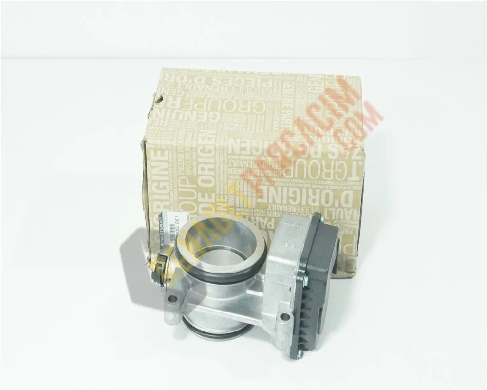 Megane 2 1.4 1.6 16v Kelebek Kutusu 8200123061