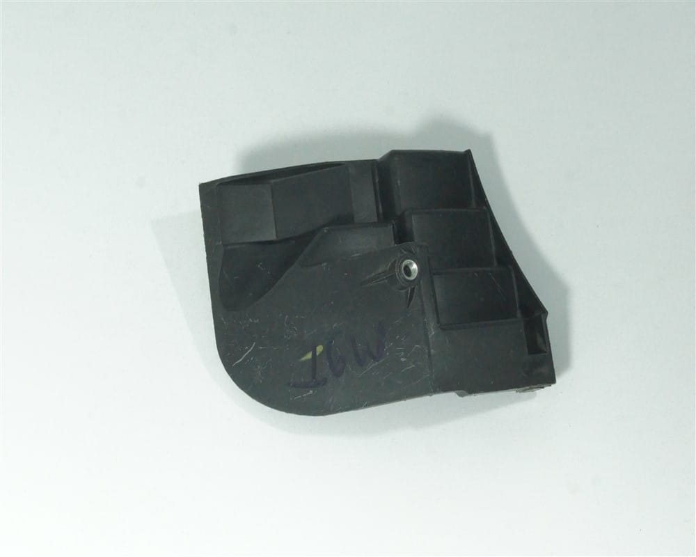 Logan 1 Sandero 1 Alternatör Muhafazası 8201076146