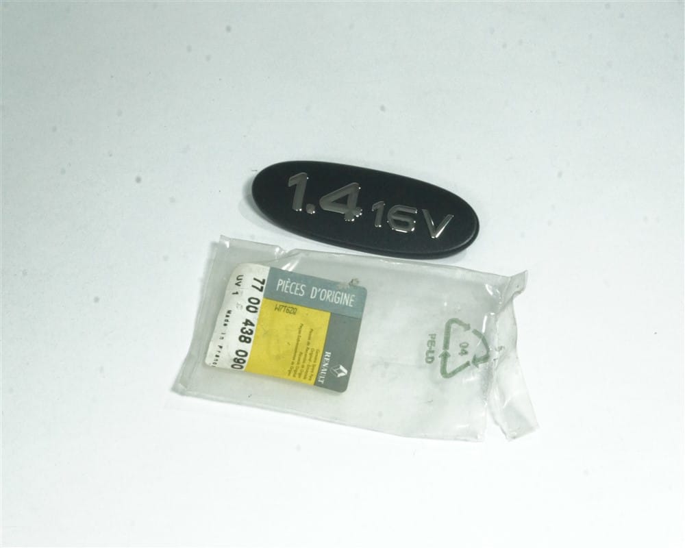 Clio 2 1.4 16V Monogram 7700438090