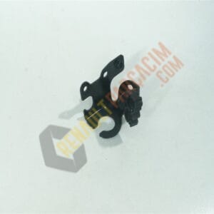 Megane 3 Motor Üst Kapağı Bağlantı Braketi 8200883431