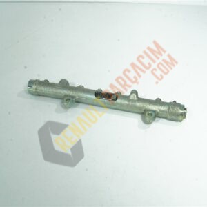 Laguna 2 Enjektör Kütüğü Rampası 1,9 DCI 8200396999