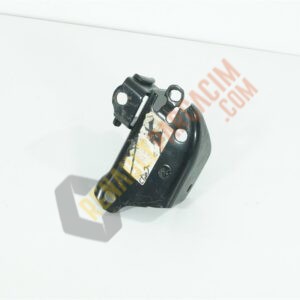 Clio 3 Arka Dingil Bağlantı Braketi Sağ Kulak 8200429538