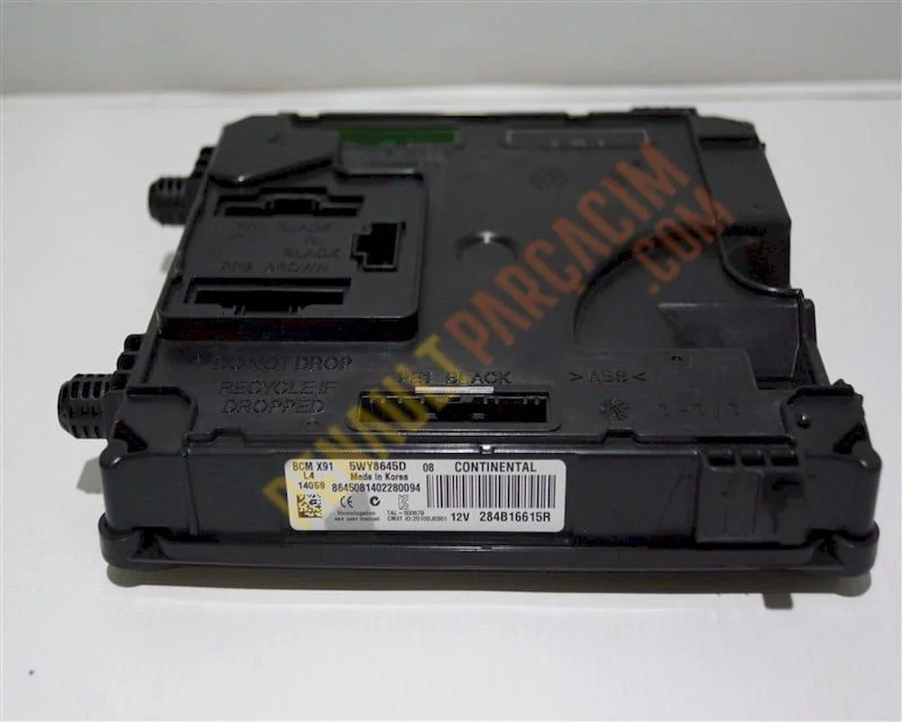 Laguna 3 Uch Beyni Araç Kontrol Ünitesi 284B16615R