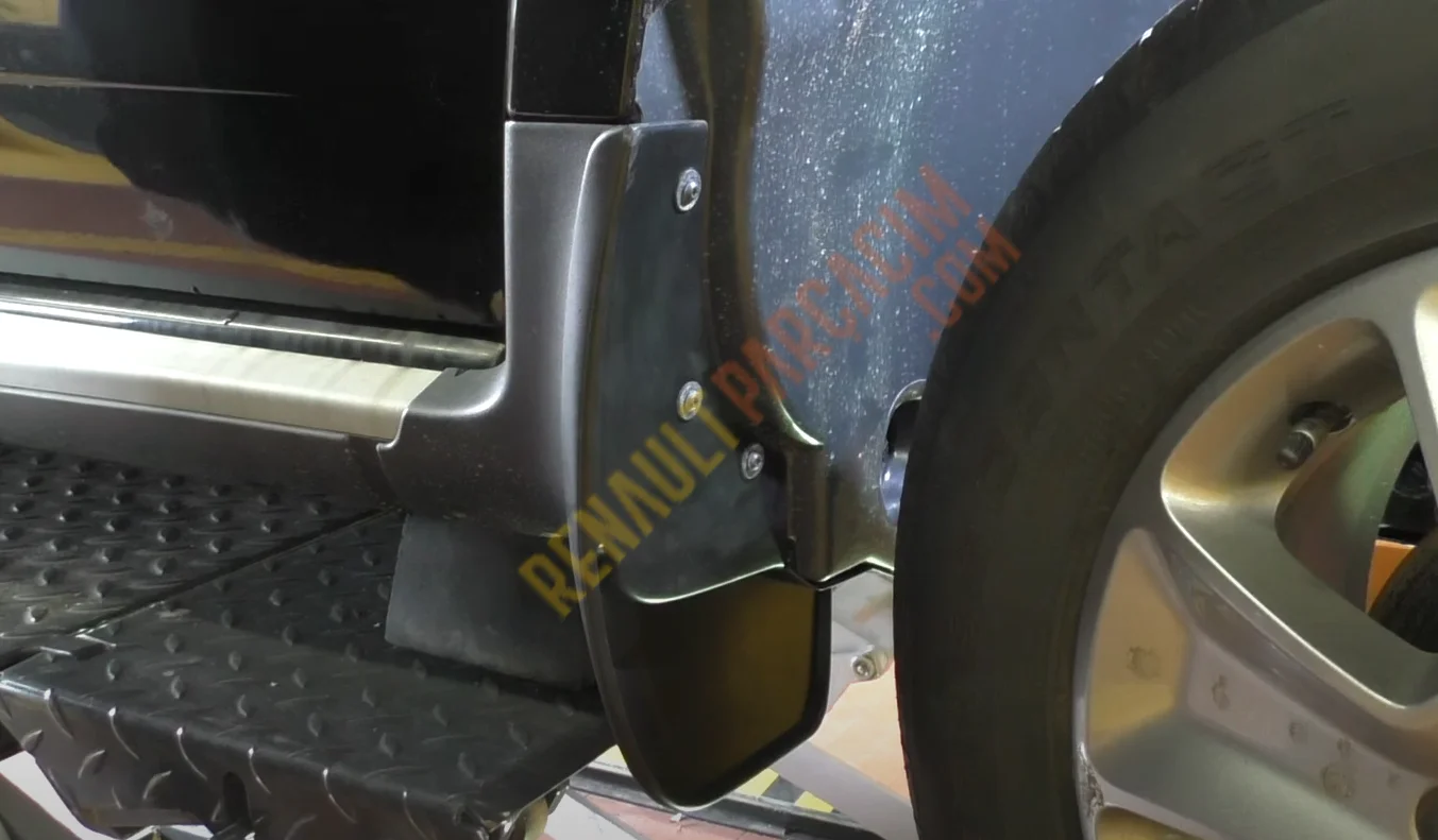 Duster Sağ Ön Karlık Paçalık 638502631R