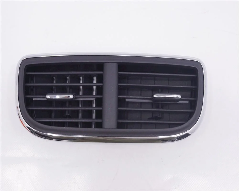 Nissan Terrano Orta Havalandırma Izgarası 687609704R