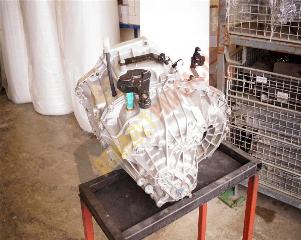 Trafic 3 1.6 Şanzıman Çift Turbo PF6 044 8201576122