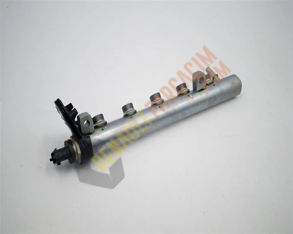 Trafic 3 R9M Enjektör Yakıt Rampası 175216420R